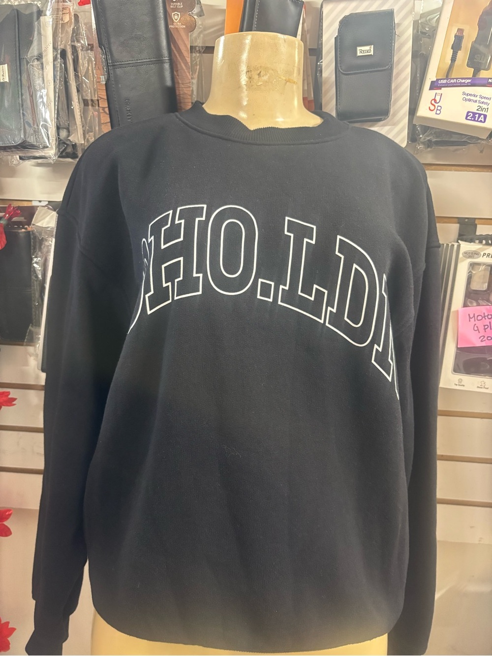 H&M Black Crewneck Sweatshirt with White 'PHOLDE' Graphic